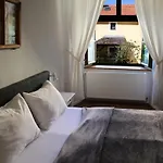 Hotel Im Stift Neuberg *