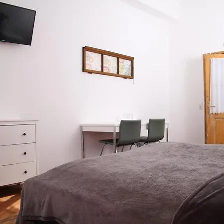 Отель Im Stift Neuberg Neuberg an der Muerz