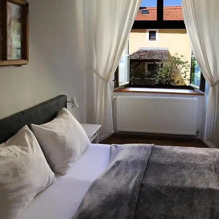 Hotel Im Stift Neuberg *