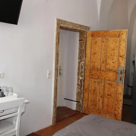 Im Stift Neuberg Hotel *