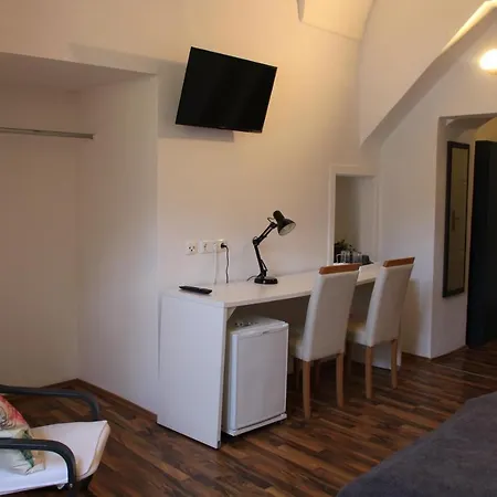 Hotel Im Stift Neuberg *