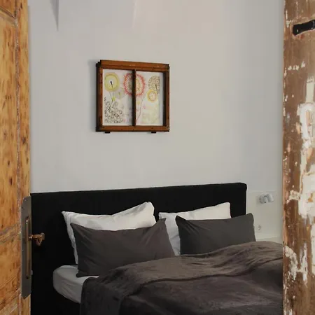 Im Stift Neuberg Hotel