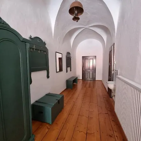 Hotel Im Stift Neuberg *