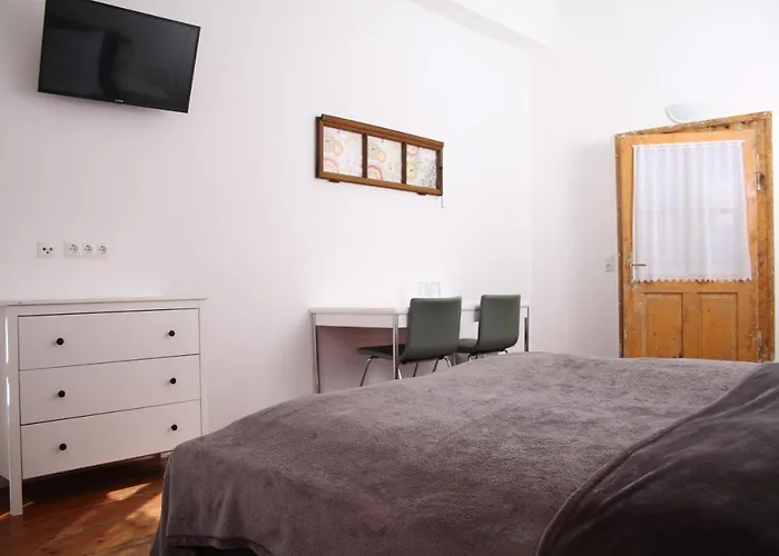 Отель Im Stift Neuberg Neuberg an der Muerz