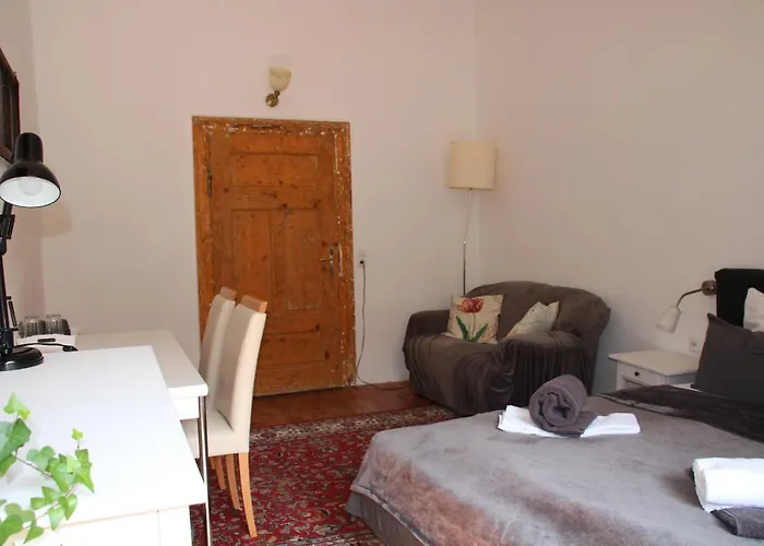 Отель Im Stift Neuberg *