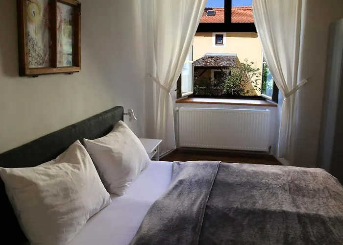 酒店 Im Stift Neuberg *