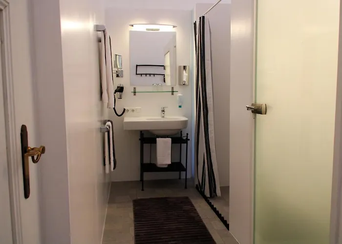 Im Stift Neuberg 酒店 *