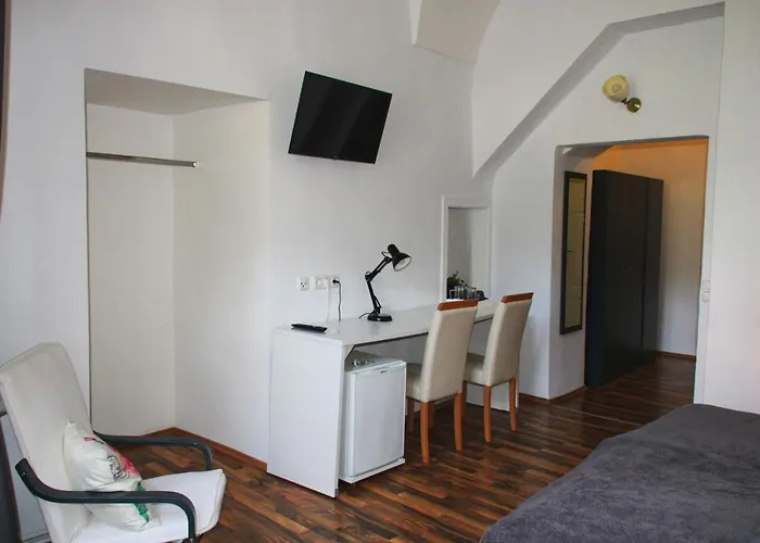 Im Stift Neuberg * Neuberg an der Muerz