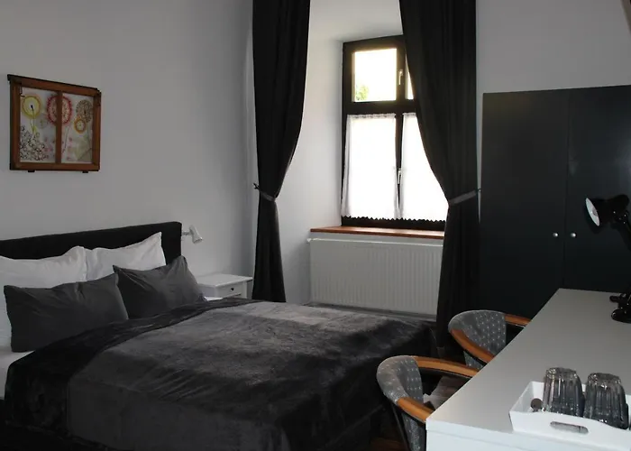 Im Stift Neuberg 酒店 *